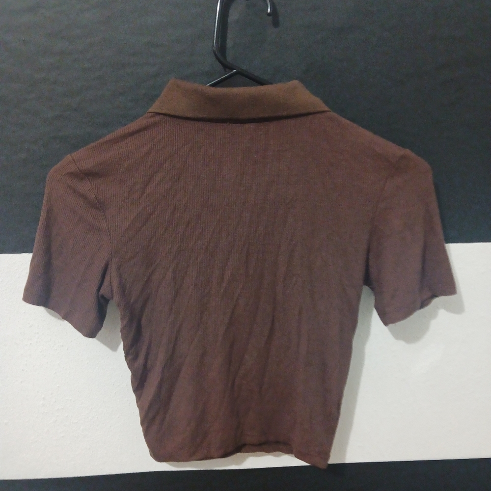 SWS Essentials Women knitted brown collared buttoned crop top - Picture 6 of 8